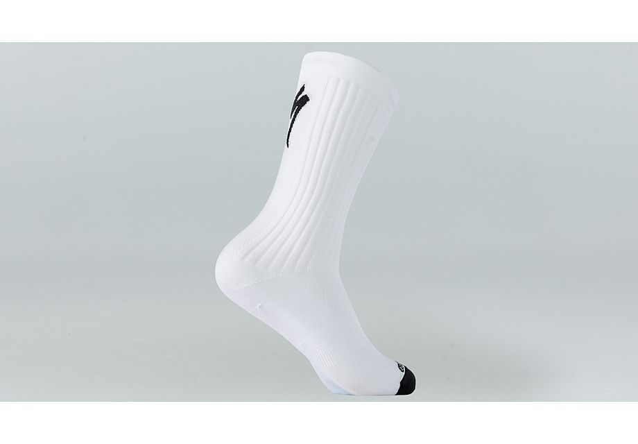 Hydrogen Aero Tall Road Socks