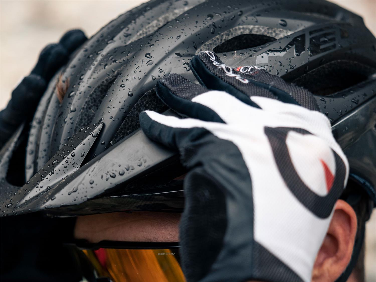 MET Veleno Helmet 5